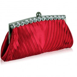 Červená Satin Clutch With Crystal Decoration